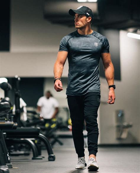 men's workout clothes canada